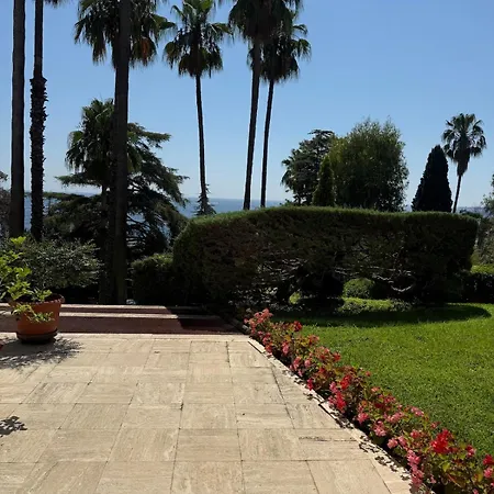Panoramic Sea View Apartmán *